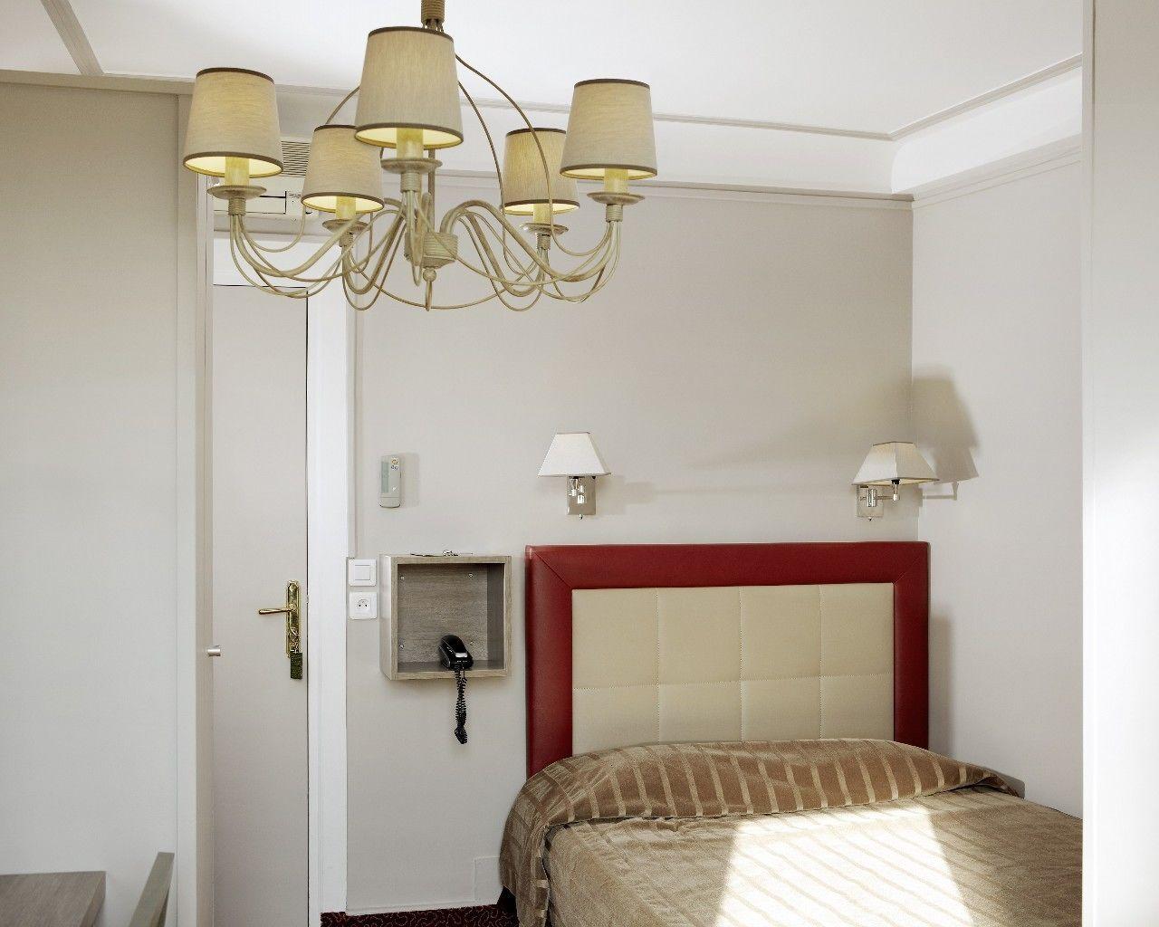 Saint Pierre Hotel 2*