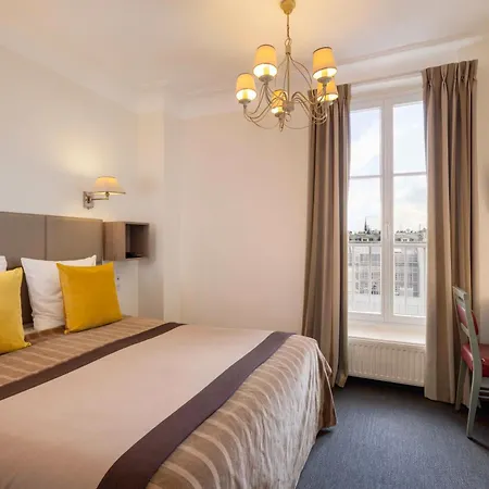 Saint Pierre Hotel Paris